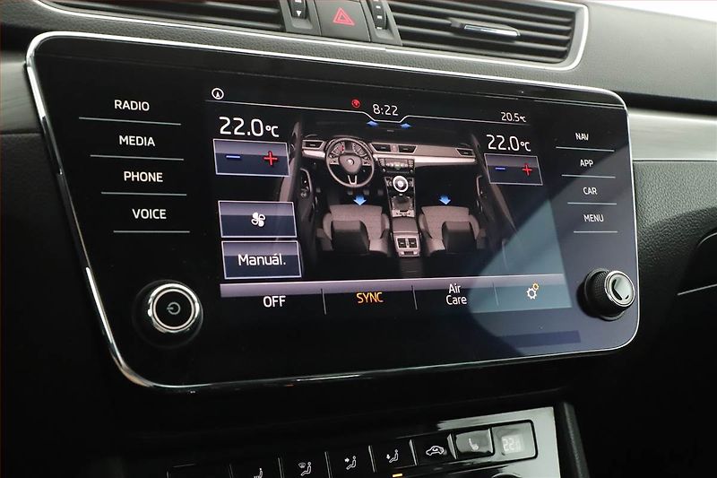 Škoda Superb (2018) 1.6 TDI, Automat, Kůže, Navi - fotka 18 z 20