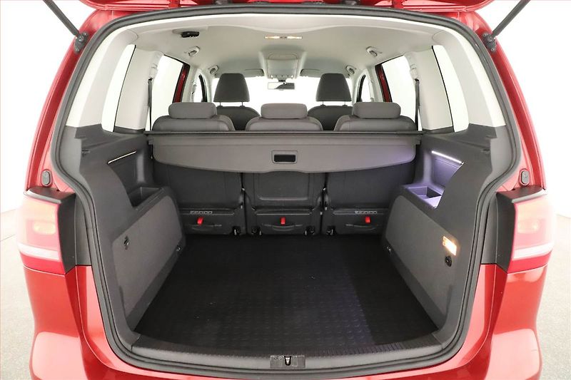 Volkswagen Touran (2011) 1.6 TDI, Tempomat - fotka 10 z 17