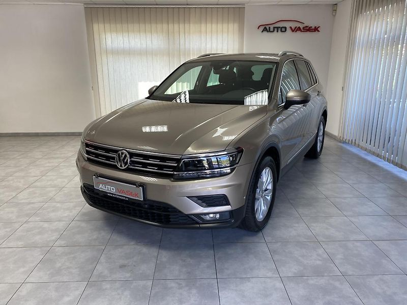 Volkswagen Tiguan 2.0 TSi 4x4 DSG REZERVACE  - fotka 8 z 37