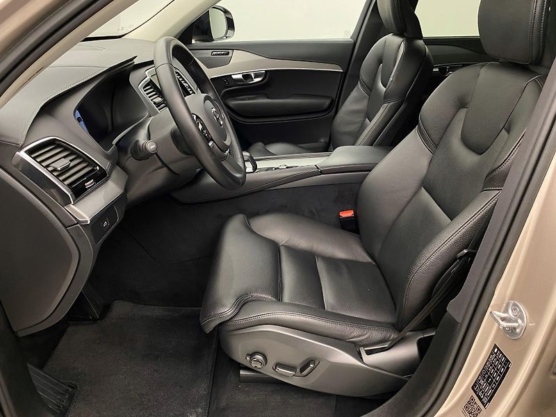 Volvo XC90 B5 AWD DARK PLUS AUT REZERVACE - fotka 3 z 49