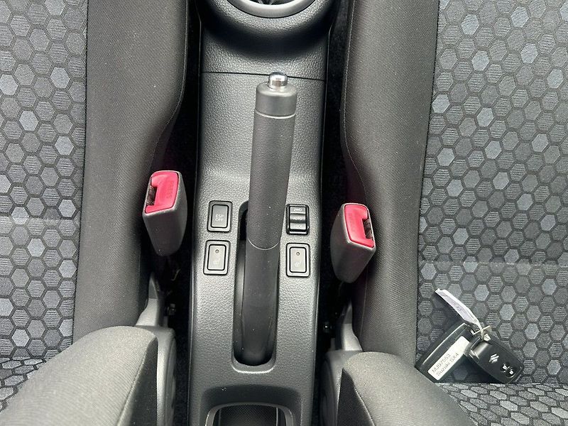 Suzuki SX4 Style 1.6i 88kW  serviska - fotka 13 z 24