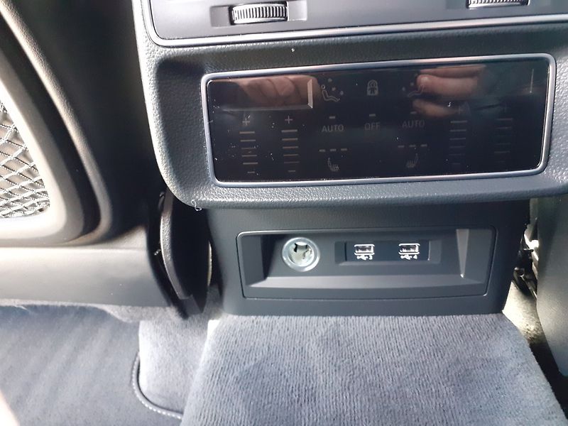 Audi Q7 (2020) 50 TDi  S -Line Mild-hybrid - fotka 26 z 41