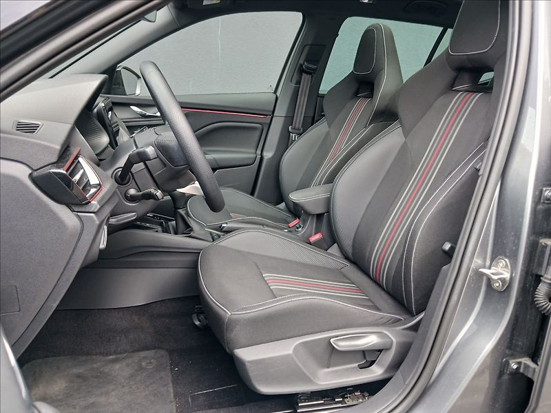 Škoda Kamiq 1,5 TSI 110kW MONTE CARLO - fotka 10 z 27