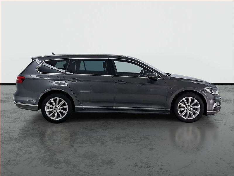 Volkswagen Passat (2017) R-Line 2.0 TDI, Automat, Kůže - fotka 6 z 19