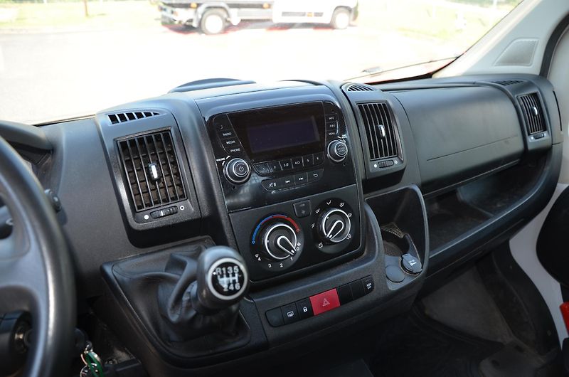 Peugeot Boxer (2022) Valník 3500 L2 - fotka 12 z 12