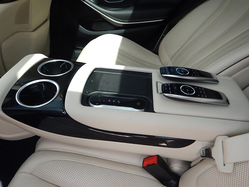 Mercedes-Benz Třídy S S 400 D 4MATIC - fotka 26 z 33