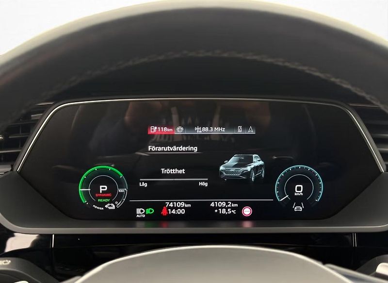 Audi Q8 e-tron 55 Quattro Kamera Tažné - fotka 13 z 36