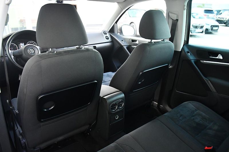 Volkswagen Tiguan 2.0TDi DSG 4MOTION - fotka 18 z 44