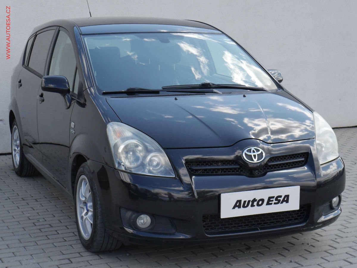 Toyota Corolla Verso 2.2D, AC, TZ, temp