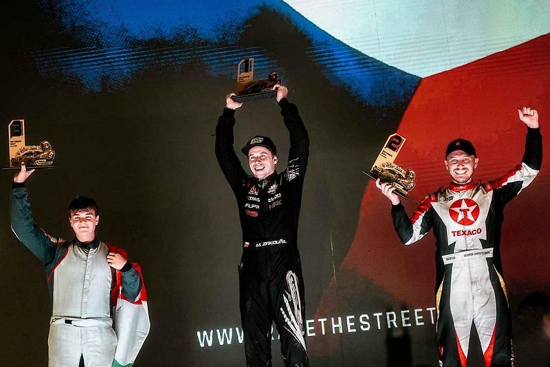 Finále Race The Streets, mezinárodního šampionátu v driftech v Dolní oblasti Vítkovic. 9. srpna 2025 v Ostravě.