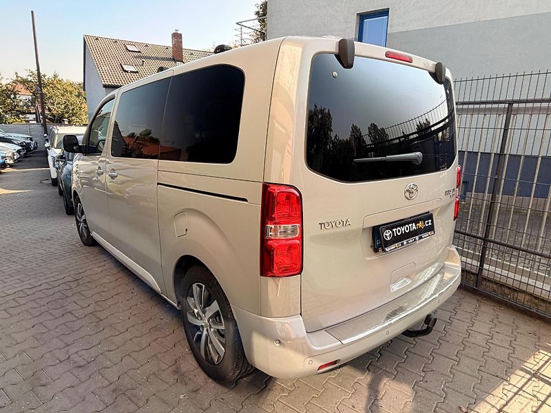 Toyota ProAce Verso 2.0-1.MAJ-DPH-AUT-BUSINESS - fotka 16 z 33