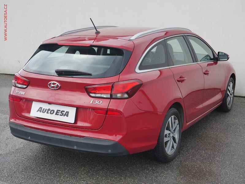 Hyundai i30 (2017) 1.0T-GDi, 1.maj,ČR, DPH, 1. - fotka 4 z 16