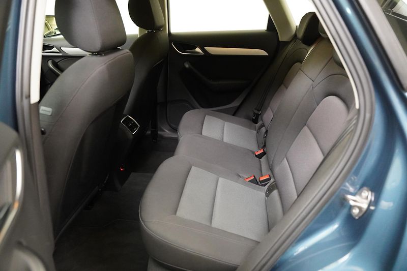 Audi Q3 - fotka 23 z 24