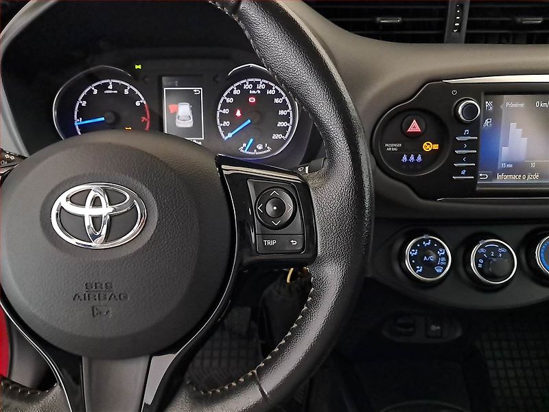 Toyota Yaris (2019) 1.0 VVT-i, Serv.kniha - fotka 17 z 20