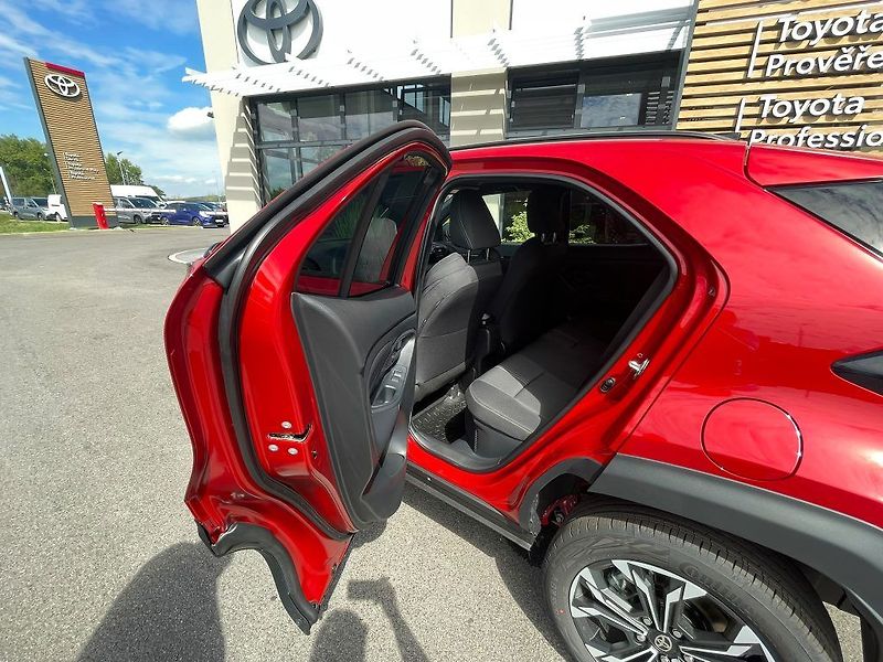 Toyota Yaris Cross 1.5 Hybrid 130k FWD Style - fotka 22 z 27