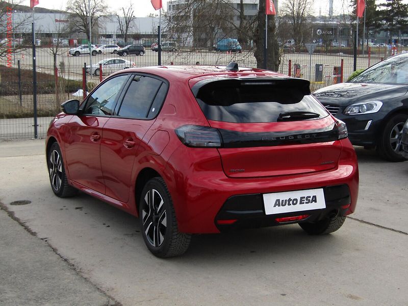 Peugeot 208 (2025) 1.2PT, 1.maj,ČR, AT, LED - fotka 6 z 22