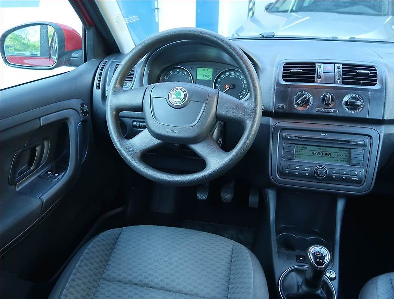 Škoda Fabia (2012) Ambition 1.2 TSI, Tempomat - fotka 7 z 15