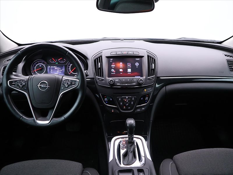 Opel Insignia 2,0 CDTi 125 kW Aut. CZ - fotka 21 z 28