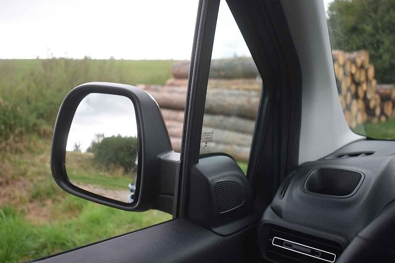 Modernizovaný Citroën Berlingo je opět výborné prostorné rodinné auto