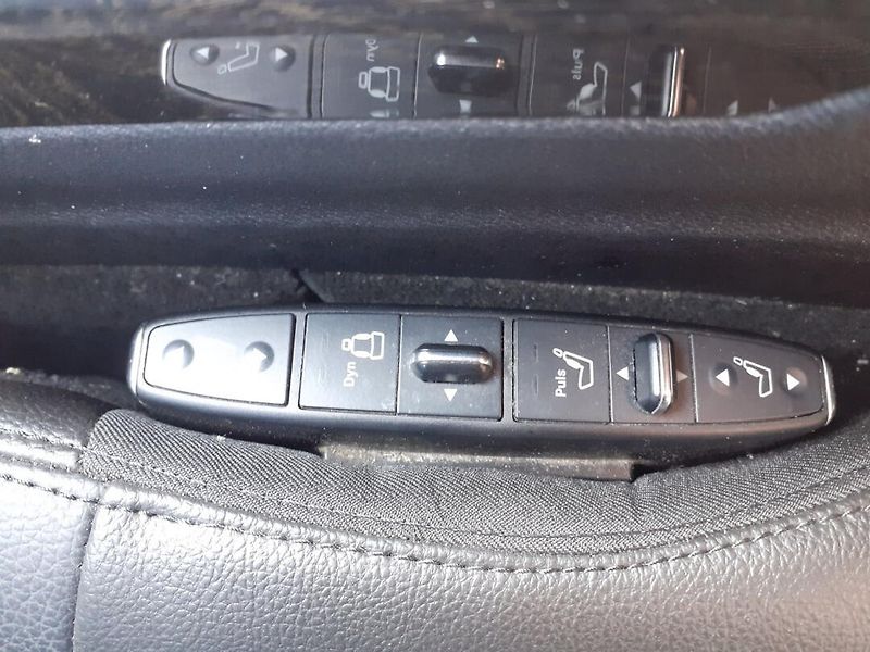 Mercedes-Benz Třídy E (2010) 3.0 6V CDi 4x4 - fotka 18 z 31