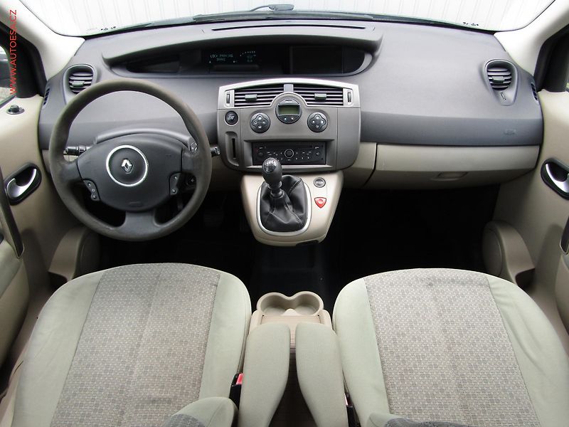 Renault Scénic (2008) 1.5 dCi, AC, tempo, navi - fotka 8 z 18