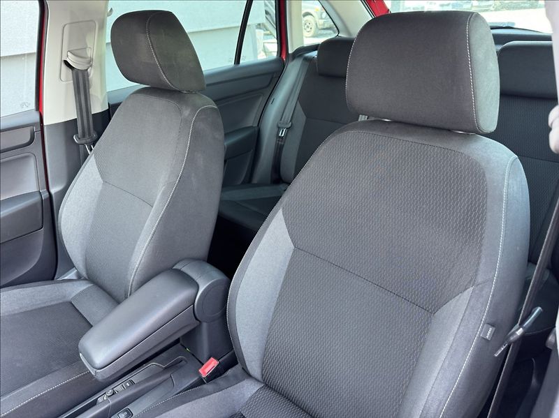 Škoda Rapid 1,2 TSI FRESH 1.maj původ ČR - fotka 22 z 49