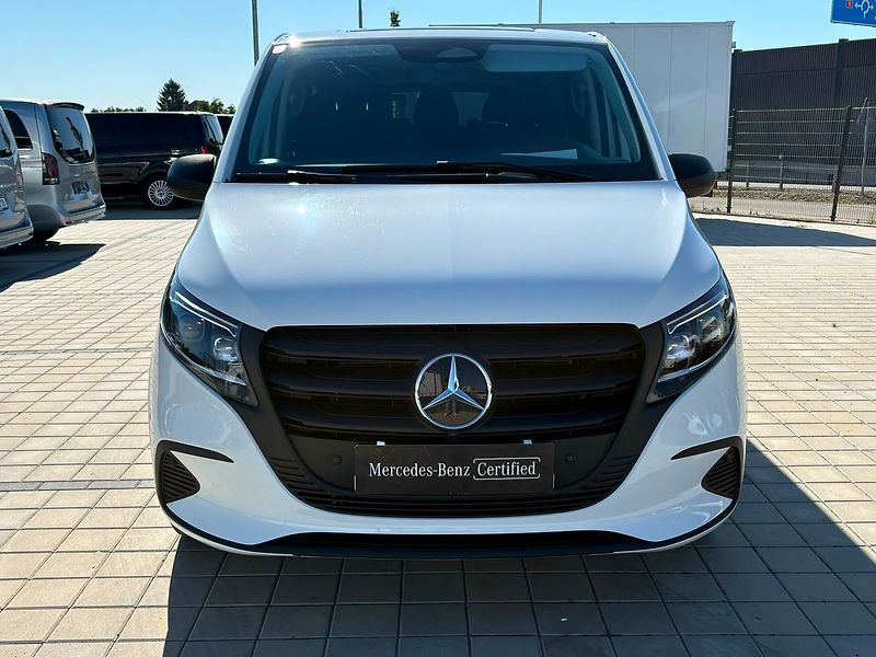Mercedes-Benz Vito Tourer 116CDI Long 4Matic Pro - fotka 2 z 31