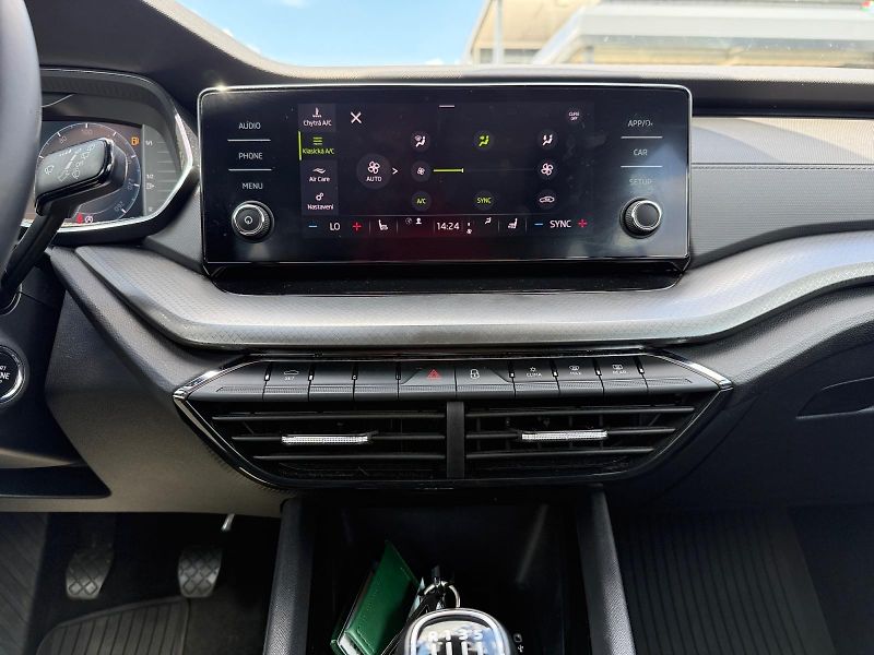 Škoda Octavia (2023) AMBITION 2.0TDI 110kW CZ DPH - fotka 10 z 11