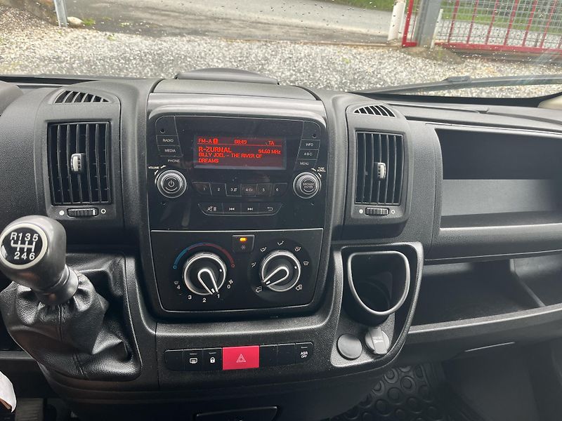 Peugeot Boxer (2020) 2.0 HDI ČR 1 MAJ WEBASTO SPANÍ - fotka 16 z 21