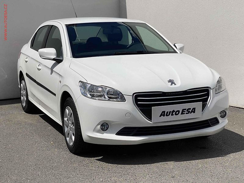 Peugeot 301 (2015) 1.2PT, 2.maj,ČR, AC, tažné - fotografie inzerátu