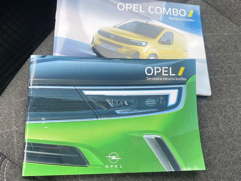 Opel Combo (2024) XL 1,5CDTI (96kW)7Míst - fotka 36 z 38