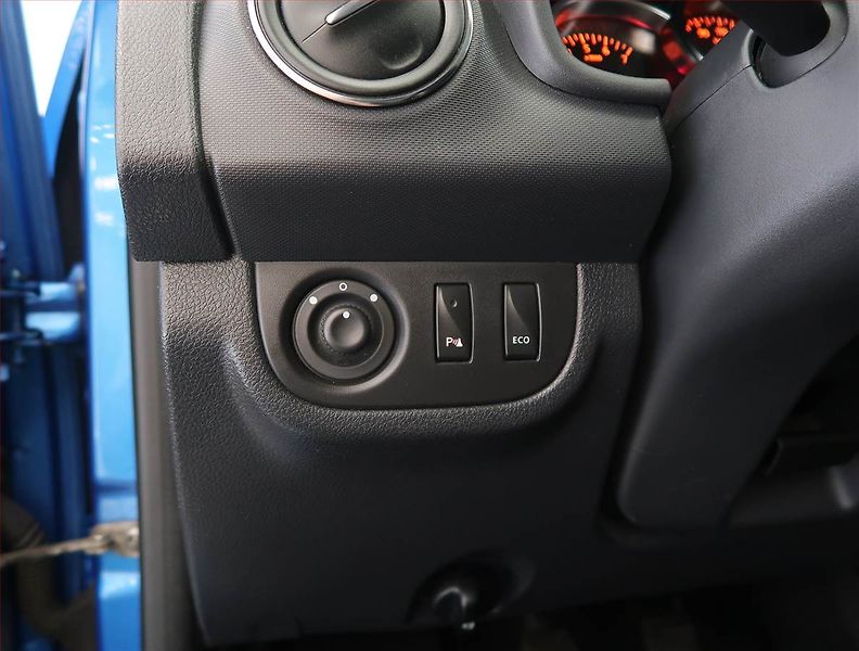 Dacia Logan (2019) Stepway 0.9 TCe, ČR,1.maj - fotka 15 z 16