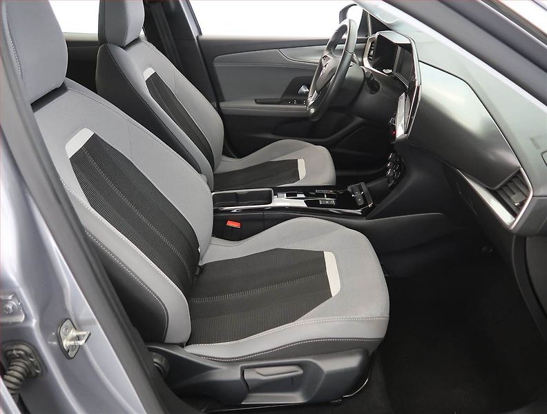Opel Mokka (2022) Electric 50 kWh, SoH 93% - fotka 9 z 26
