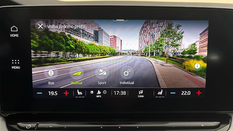 Škoda Octavia 1.5 TGI G-Tec DSG Style Combi - fotka 25 z 25