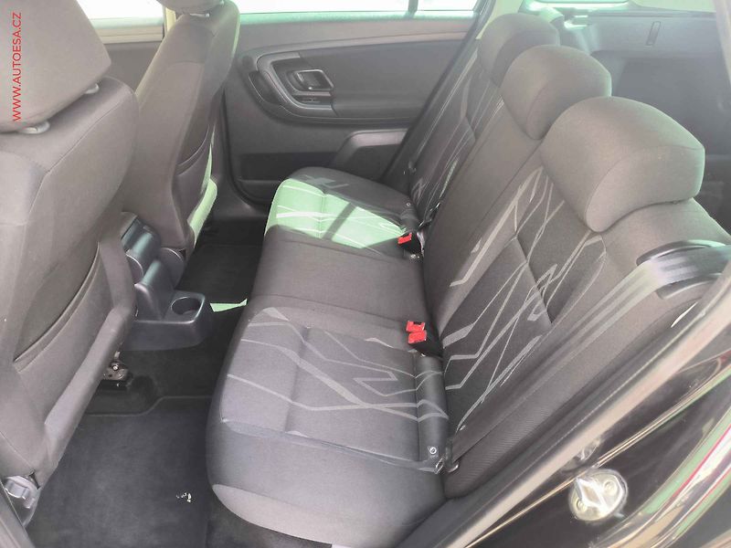 Škoda Fabia (2013) 1.2TSi, autoAC - fotka 10 z 16