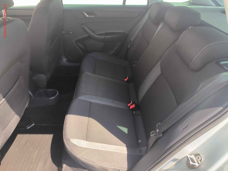 Škoda Rapid (2013) 1.2 TSI, 2.maj,ČR, servis - fotka 10 z 16