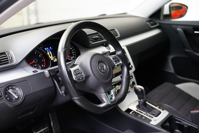 Volkswagen Passat - fotka 14 z 27