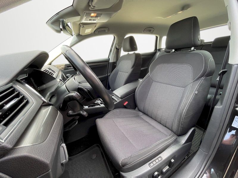 Škoda Superb (2021) 2.0 TDI 147 kW DSG 4x4 Style P - fotka 25 z 35