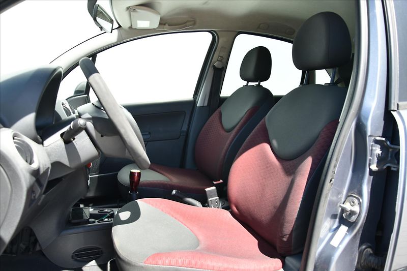 Citroën C3 1.4i KLIMA 1.MAJ. ČR - fotka 9 z 17