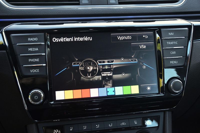 Škoda Superb (2016) 2.0 TDi 140kW 4x4 L&K / 1.MAJ. - fotka 42 z 47