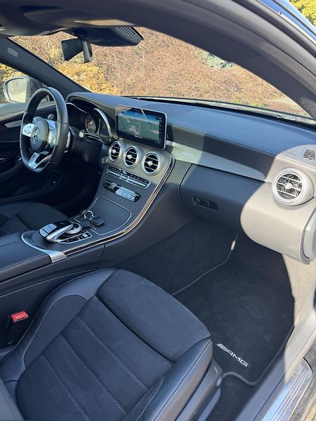 Mercedes-Benz Třídy C C 400 245kW COUPE 4x4 AMG  - fotka 16 z 20