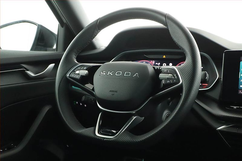 Škoda Octavia (2025) Sportline 1.5 eTSI mHEV - fotka 8 z 24