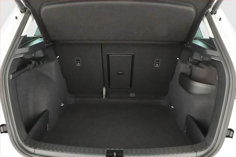 Škoda Karoq (2025) 1.5 TSI, Top Selection, ACC - fotka 11 z 19