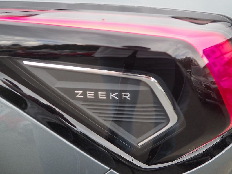 ZEEKR 001 (2025) Privilege, HUD,masáž,vzduch - fotka 40 z 40