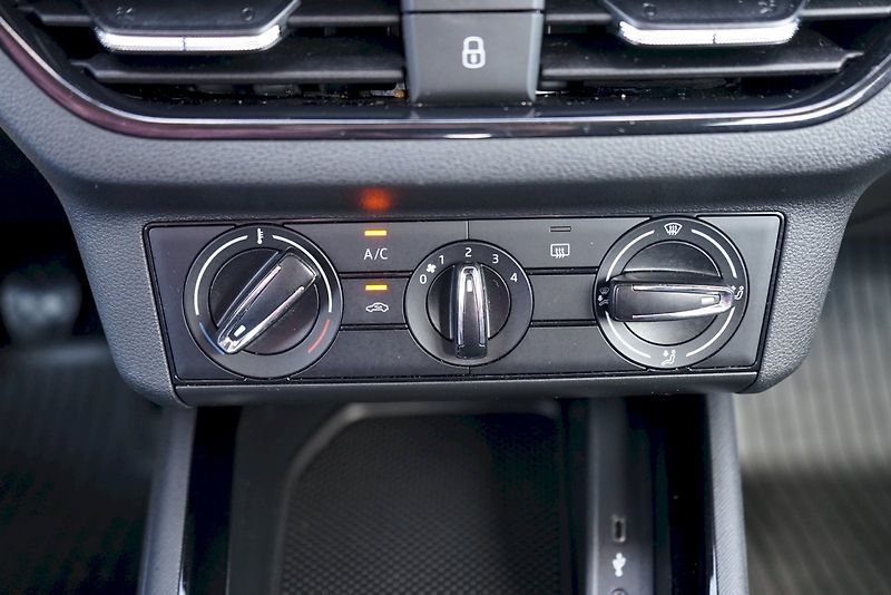 Škoda Scala (2021) TSI 70 kW Ambition - fotka 17 z 25