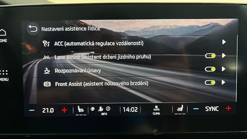 Škoda Octavia 1.5 TSI E-Tec DSG Style Combi - fotka 23 z 25