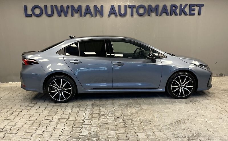 Toyota Corolla 1.8 Hybrid AT GR SPORT DYNAMIC - fotka 17 z 17