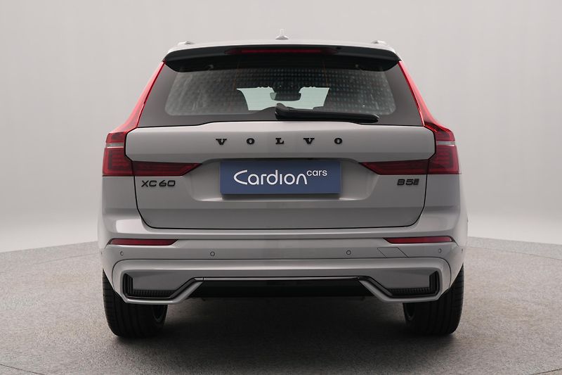 Volvo XC60 (2026) B5 AWD AUT PLUS BLACK EDITION - fotka 11 z 23