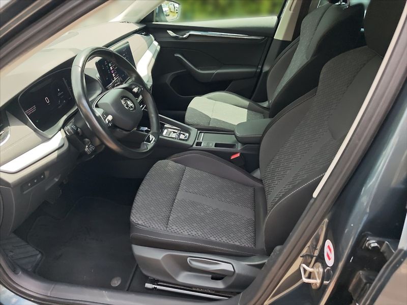 Škoda Octavia 2,0 TDI 110 Style - fotka 8 z 11