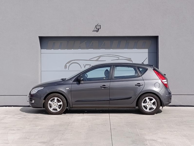 Hyundai i30 1.4 CVVT 80kW ČR  - fotka 8 z 31